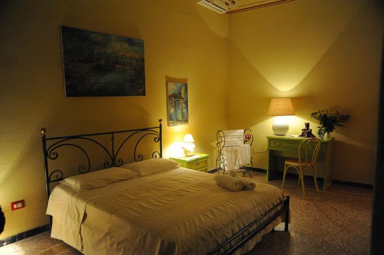 Bathroom 2, Bed and Breakfast Su Niu, Cagliari
