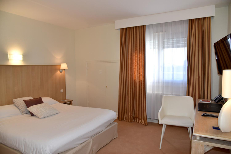 Bedroom 13