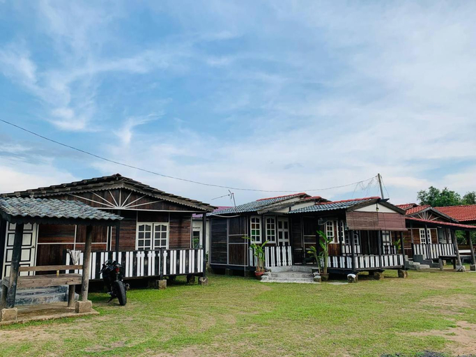 Others 4, MOSS HEDERA HIDE CHALET, Alor Gajah