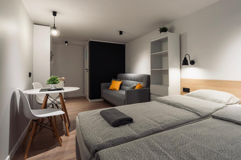 Others 5, Pokoje w centrum, Nowy Targ