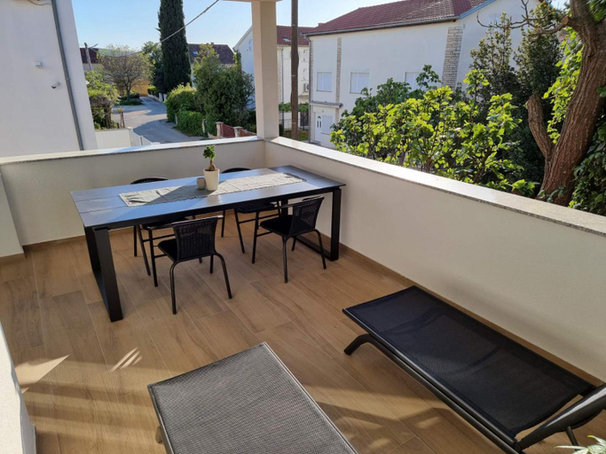 Others 5, Apartments Amfa, Biograd na Moru
