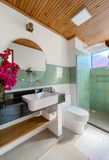 Bathroom, Vila Real Apartamentos, Itacaré