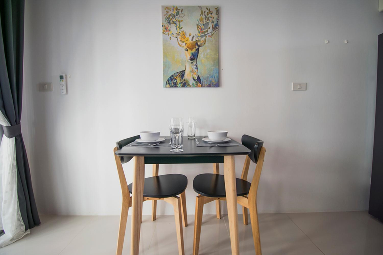 Dining Room 13