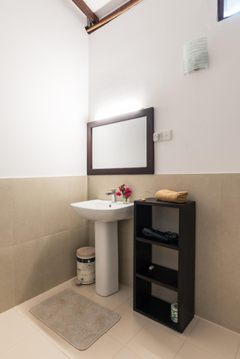 Bathroom 3, La Dolce Vita, Dambulla