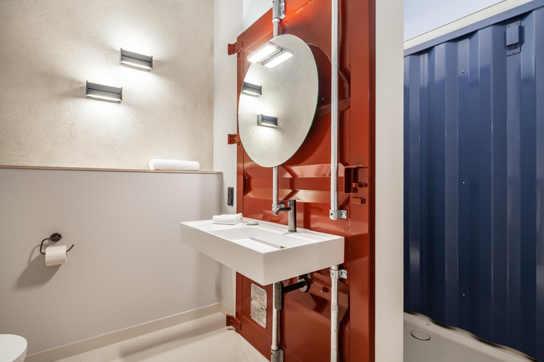 Bathroom 5, Hotel Die Reederin, Lübeck
