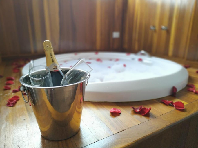 Food & Drinks 5, Refugio das Rosas - Charme Romantico em Campos do Jordao, Campo Limpo Paulista