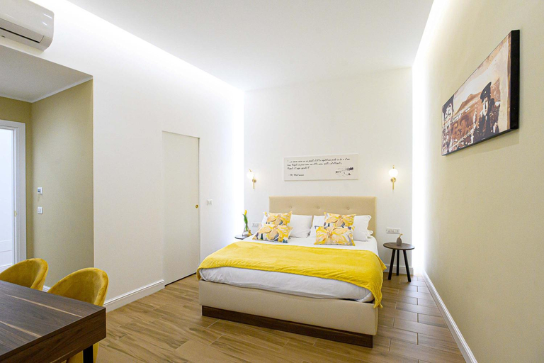 Bedroom 2, Annapoli Rooms, Napoli