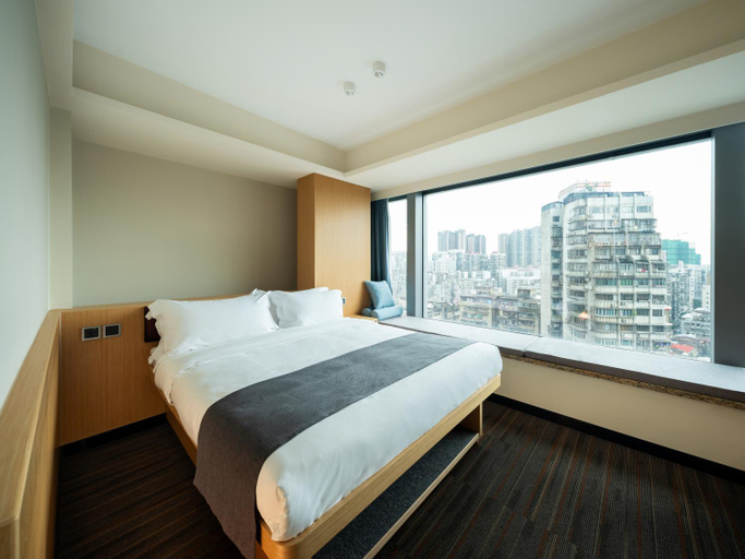 Bedroom 16