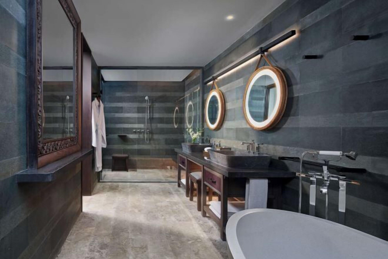 Bathroom 9