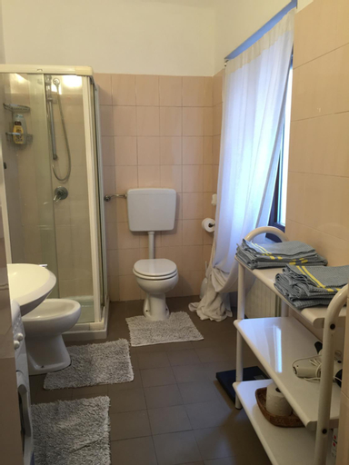 Bedroom 3, Appartamento A.D., Alessandria