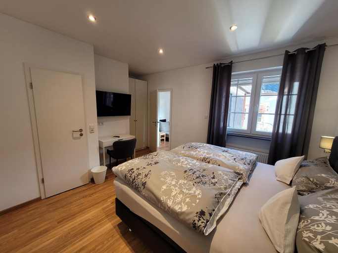 Bedroom 2, Weingut Lehnert-Veit Gutshotel, Bernkastel-Wittlich