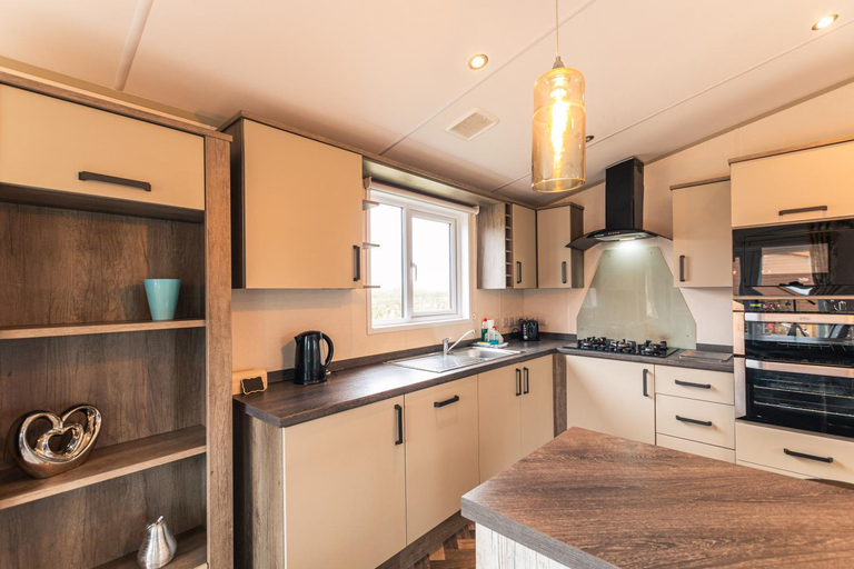 Others 4, Springwell Lodge With Hot Tub, North Yorkshire