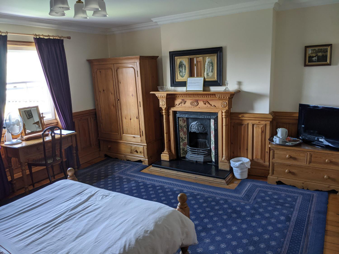 Others 5, The Londesborough Arms bar with en-suite rooms, East Riding of Yorkshire