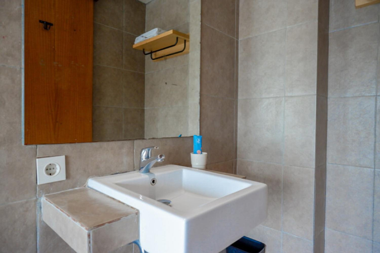 Bathroom 8