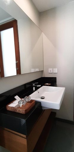 Bathroom 2, Kyumari, Gianyar