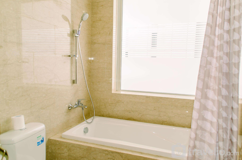 Bathroom, Elegant & Restful 2BR at Menteng Park By Travelio, Jakarta Pusat