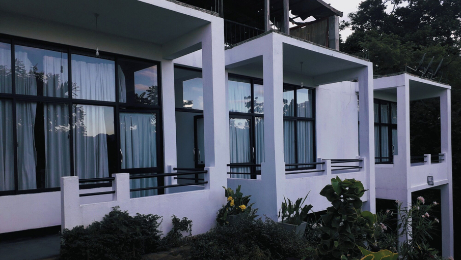 Exterior & Views 2, Monarch ella, Ella