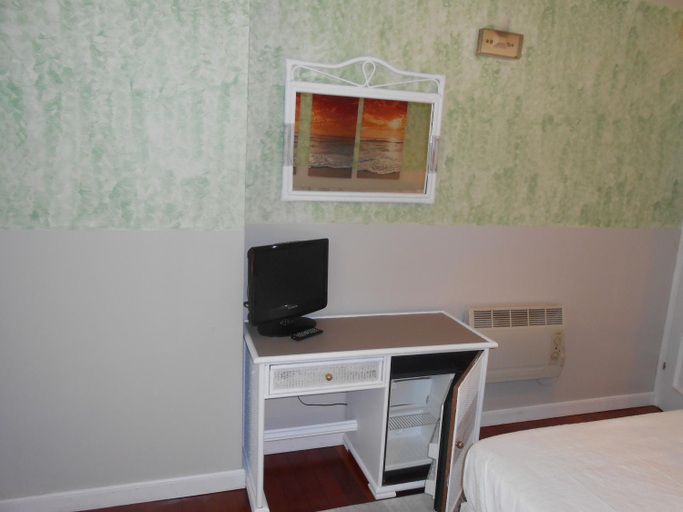 Bedroom 3, Hotel Canton, Cantabria