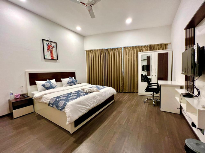3, Seandee - Lush Private Rooms in Viman Nagar, Pune