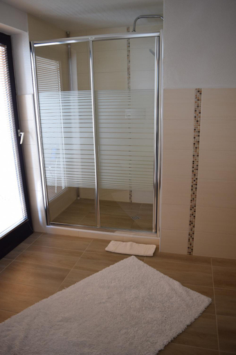 Bedroom 2, Hotel Tannenhof, Regen