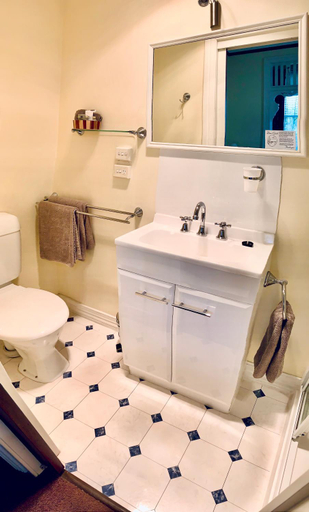 Bathroom 4