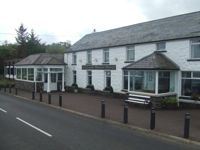Others 5, Halfway House Hotel, Mid and East Antrim