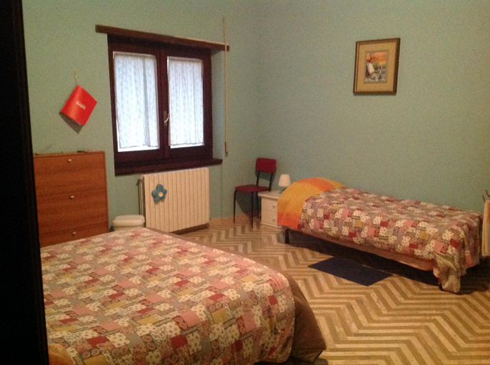 Others 2, Bed & Breakfast da Charlie, L'Aquila
