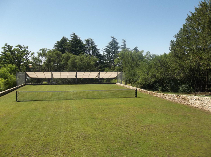 Others 2, Acacias Country Club, Tornquist