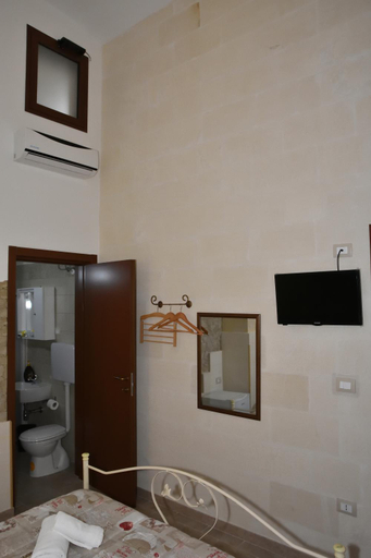 Others 3, Cala del Conte b&b, Taranto