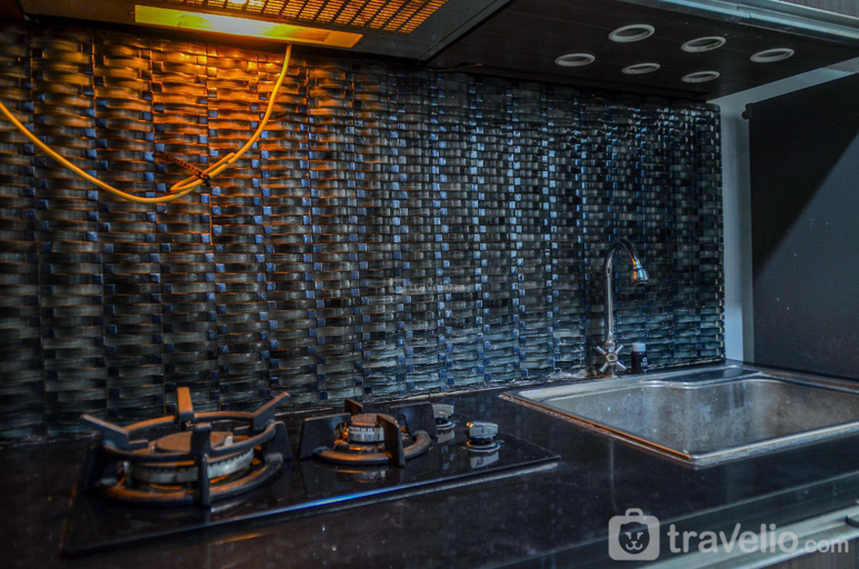 Others 5, Simple Studio at Serpong Greenview Apt By Travelio, South Tangerang