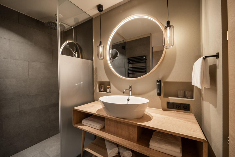 Bathroom 2, Hotel Valentinerhof, Bolzano