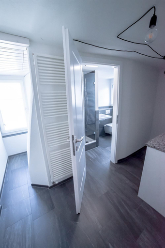 Others 3, Tilia Apartments, Uster
