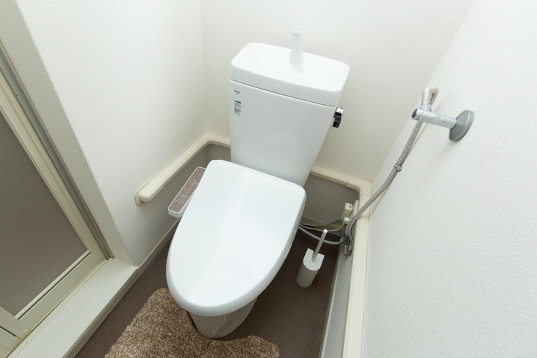 Bathroom 19