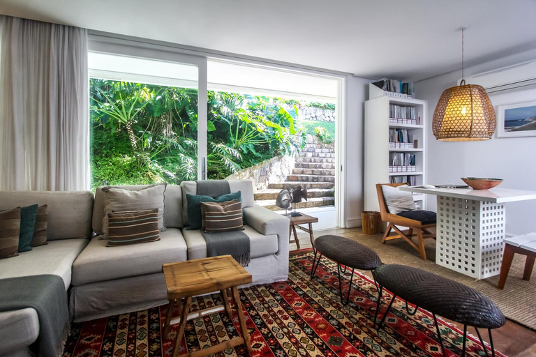 Others 3, Tropical Contemporary Suites, Parati