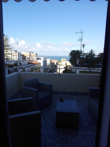 Others 5, B&B Rosy, Cosenza