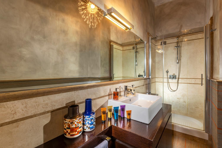 Bathroom 4, Palm Suites - Small Luxury Hotels of the World, Roma