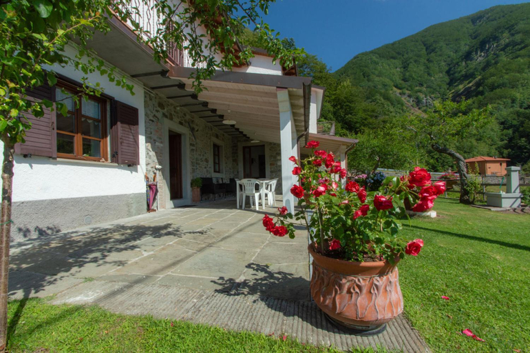Others 3, B&B La Bredia, Massa Carrara