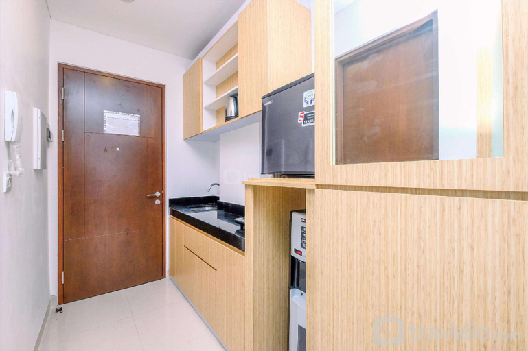 Dining Room, Nice Studio Apartment Ciputra World 2 By Travelio, South Jakarta
