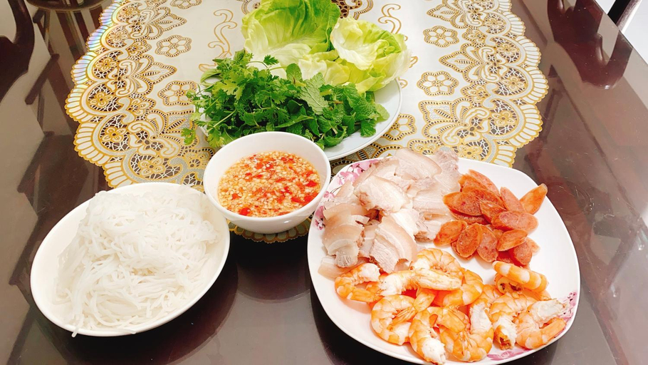 Food & Drinks 4, B & B Accommodation Service, Da Nang