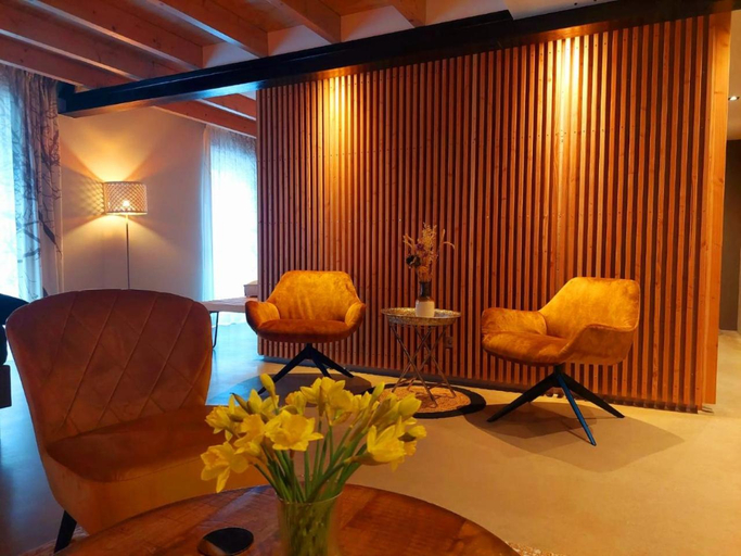 Others 4, B&B Mooi Montferland, Bergh
