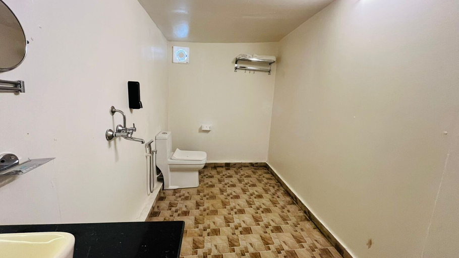 Bathroom 3, ORANGE SKY INN, South Goa