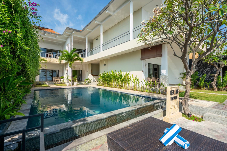 Swimming Pool 10