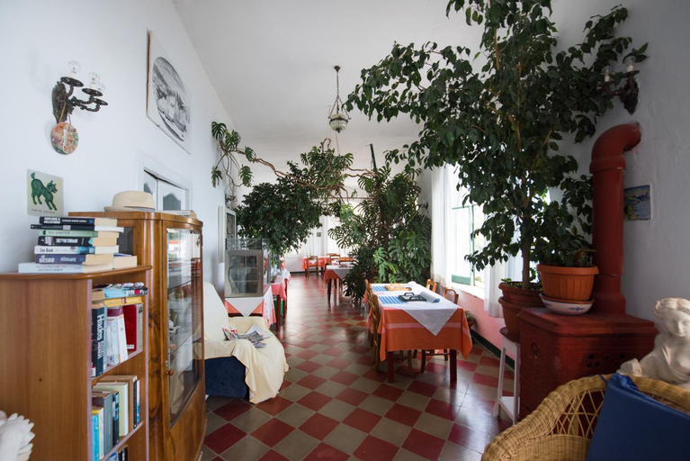 Others 4, Pensione Maria Luisa, Salerno