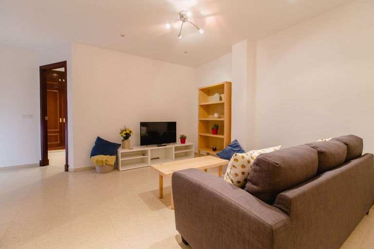 Others 5, Apartamento El Patio de Cánovas, Cádiz
