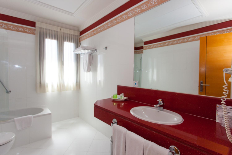 Bathroom 5, Hotel Soho Boutique Jerez & Spa, Cádiz