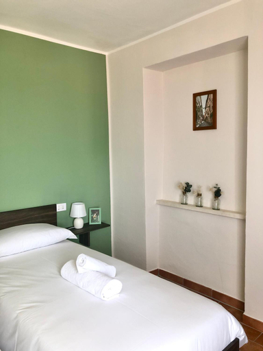 Bedroom 25
