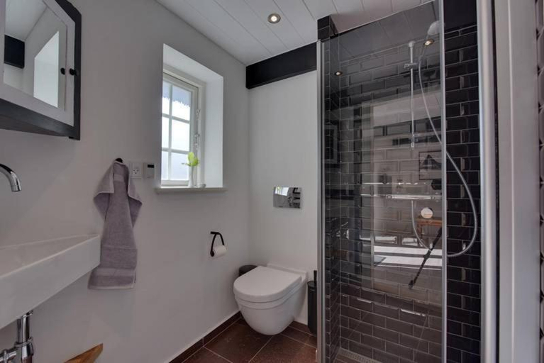 Bathroom 4, Hørhavegarden B&B, Århus
