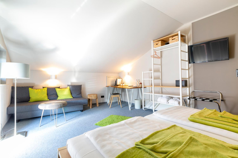 Bedroom 4, Hotel Restaurant Brigitte, Bayreuth