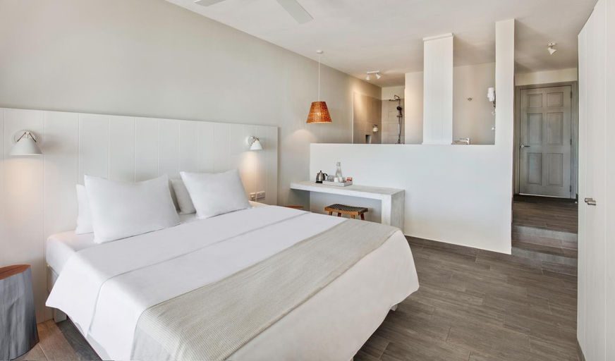 Bedroom 3, The Bay, Black River