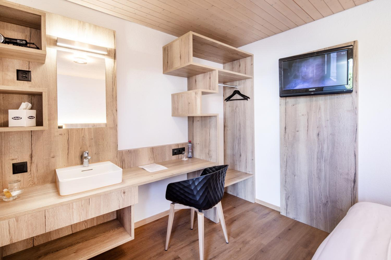 Others 4, Gasthof Enge Self Check-In Hotel, Wasseramt
